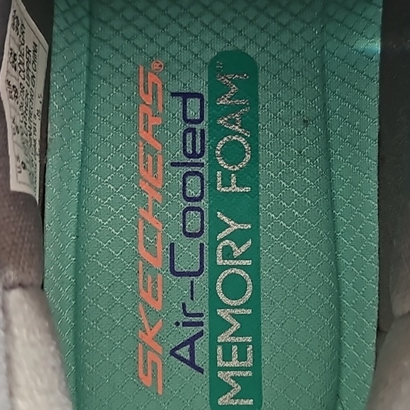 SKECHERS D'LITES MODERN FRONT SLIP ON SNEAKER SHOES SIZE 9 - Picture 12 of 16